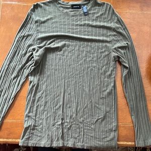 Claiborne Men’s Large Olive long sleeve shirt